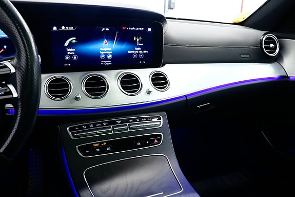 Mercedes-Benz E220 18 of 24