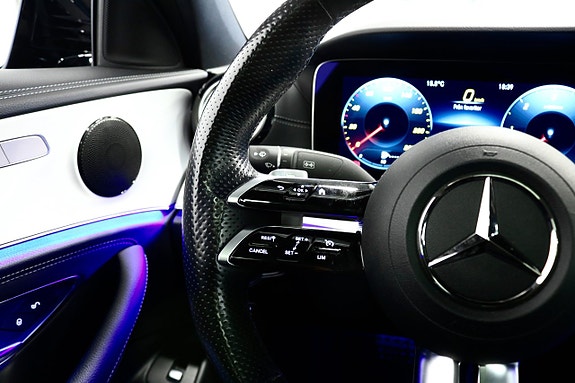 Mercedes-Benz E220 14 of 24
