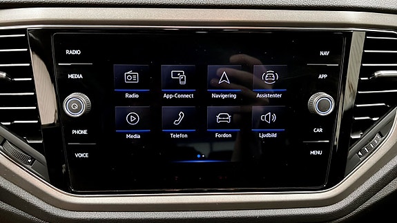 Volkswagen T-Roc 9 of 21