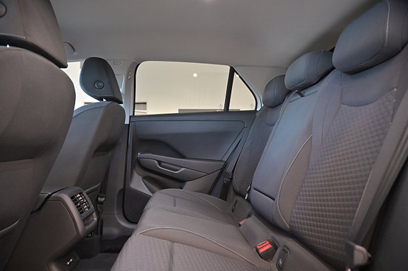 Volkswagen T-Roc 25 of 26