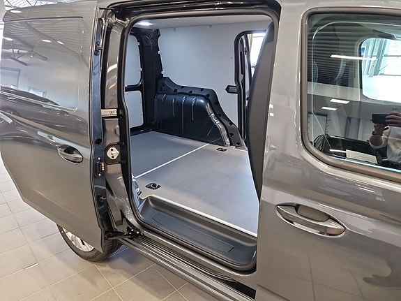 Volkswagen Caddy 14 of 16