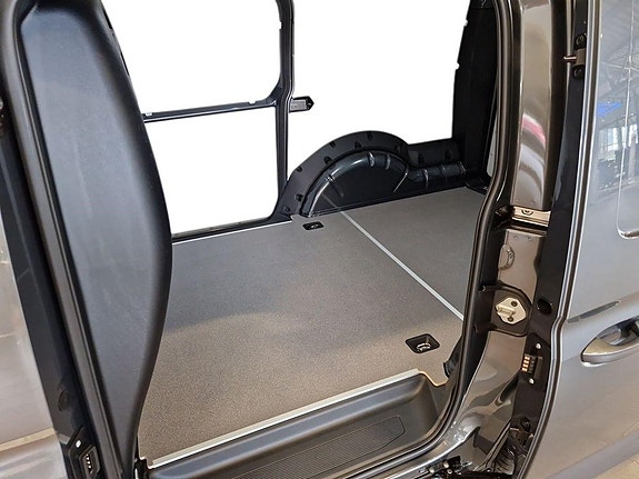 Volkswagen Caddy 13 of 16
