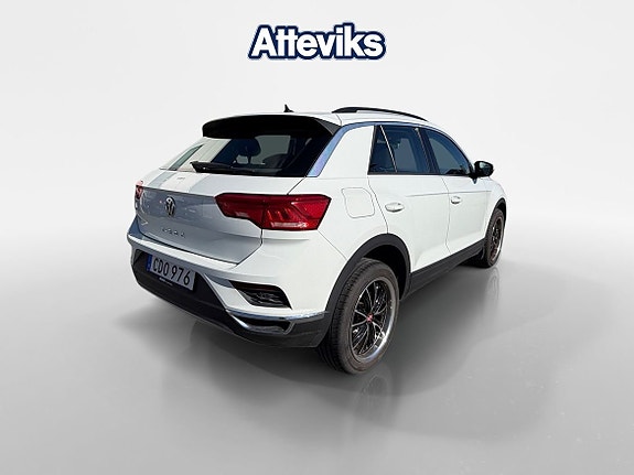 Volkswagen T-Roc 3 of 10