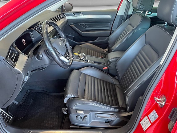 Volkswagen Passat Alltrack 6 of 12