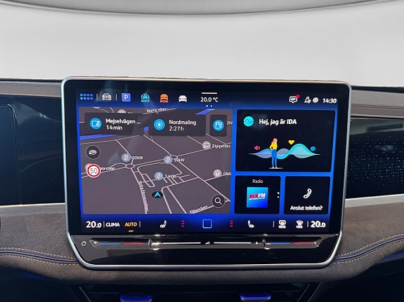Volkswagen Passat 10 of 12