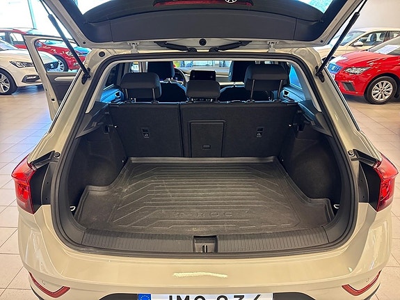 Volkswagen T-Roc 19 of 20