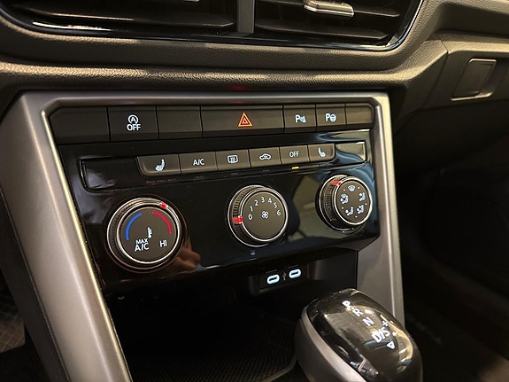 Volkswagen T-Roc 14 of 20