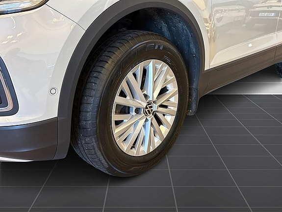 Volkswagen T-Roc 7 of 20