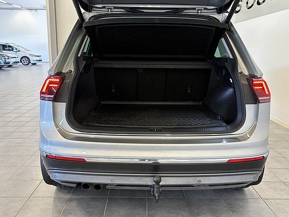 Volkswagen Tiguan 5 of 21