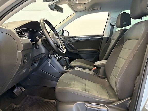 Volkswagen Tiguan 10 of 21