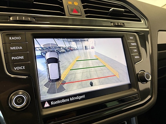 Volkswagen Tiguan 21 of 21