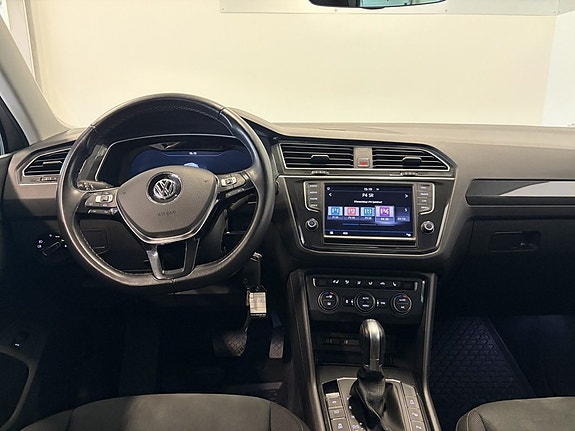 Volkswagen Tiguan 14 of 21