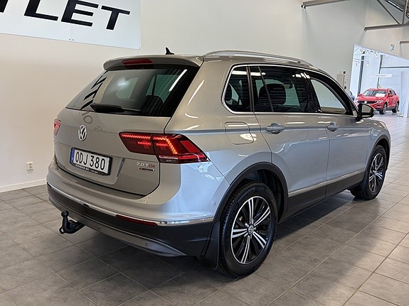 Volkswagen Tiguan 4 of 21