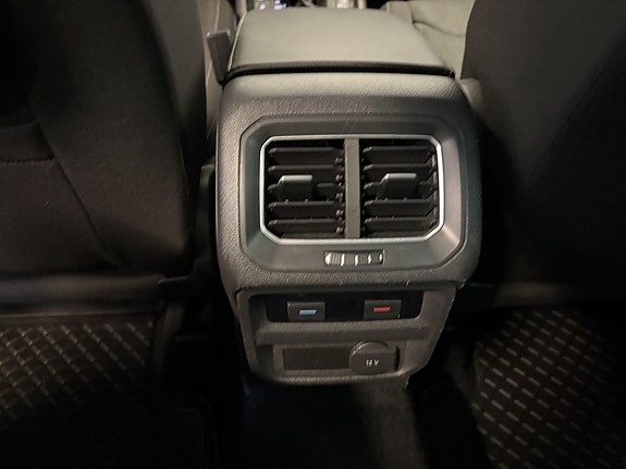 Volkswagen Tiguan 13 of 21