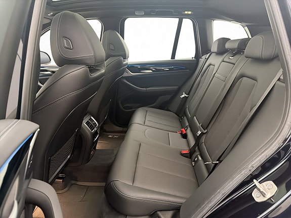BMW iX3 15 of 30