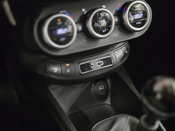 Fiat 500X 15 of 23
