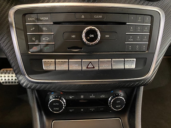 Mercedes-Benz A220 d 28 of 30