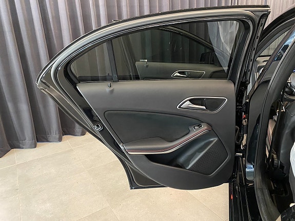 Mercedes-Benz A220 d 20 of 30