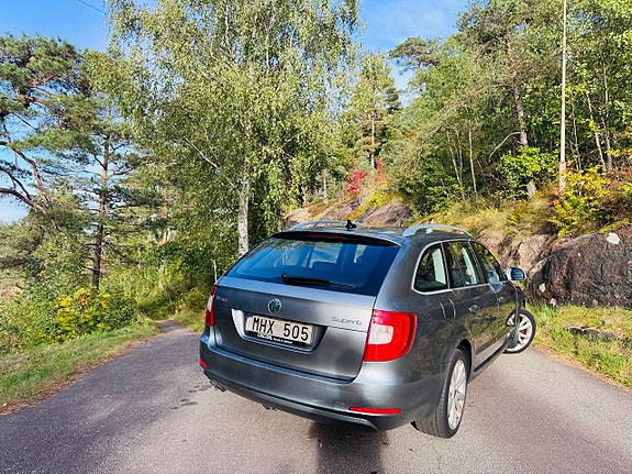 Skoda Superb 4 of 7