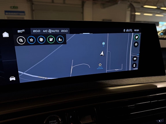 Peugeot e-3008 12 of 23