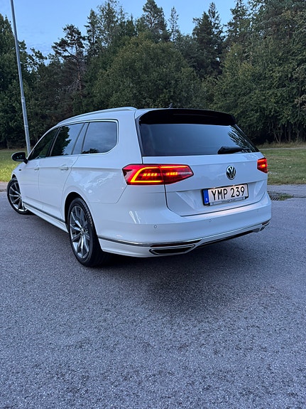 Volkswagen Passat 8 of 18