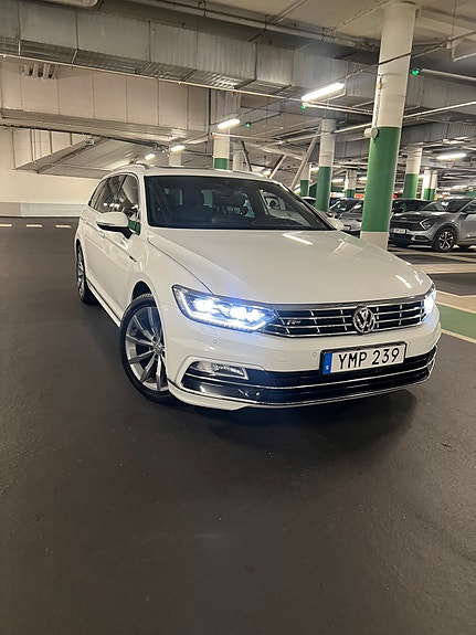 Volkswagen Passat 3 of 18