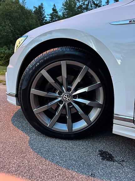 Volkswagen Passat 6 of 18