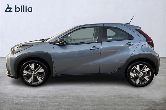 Toyota Aygo X 3 of 21