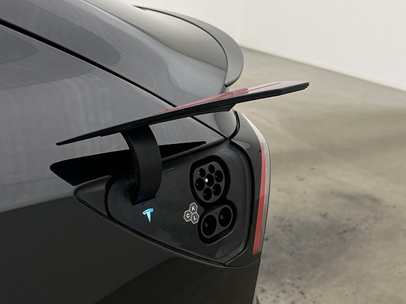 Tesla Model 3 29 of 30