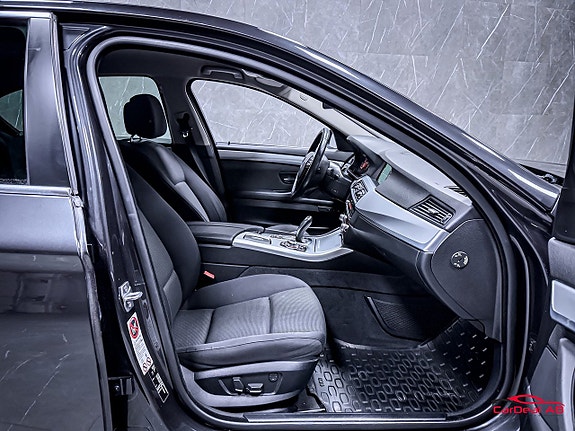 BMW 535d 6 of 30
