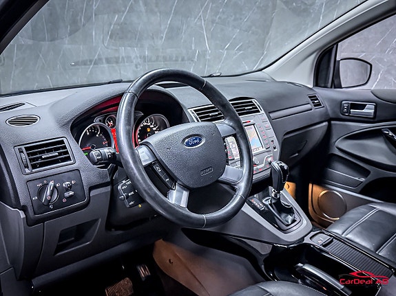 Ford Kuga 12 of 30