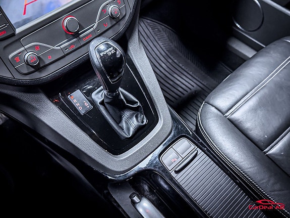 Ford Kuga 26 of 30