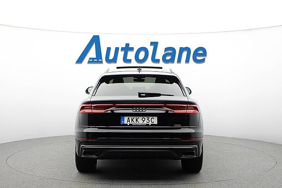 Audi Q8 7 of 30