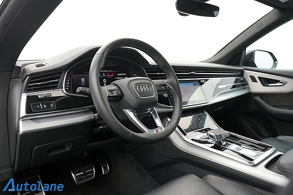 Audi Q8 14 of 30