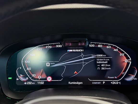 BMW M550i 27 of 27