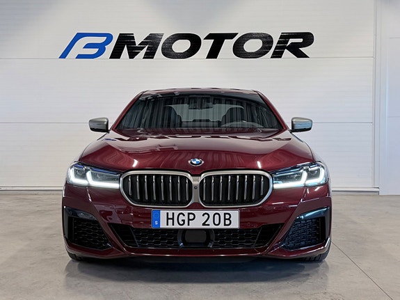 BMW M550i 2 of 27