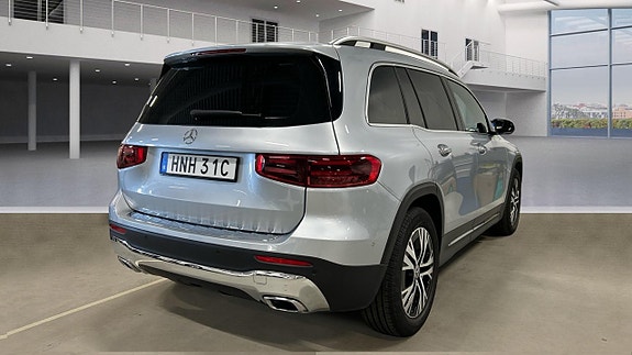 Mercedes-Benz GLB220 d 5 of 6