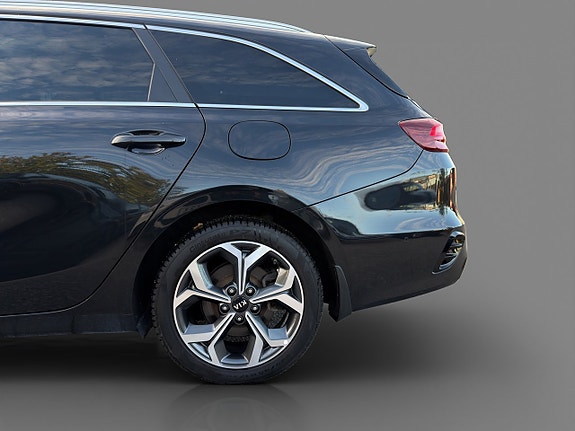 Kia Ceed 10 of 30