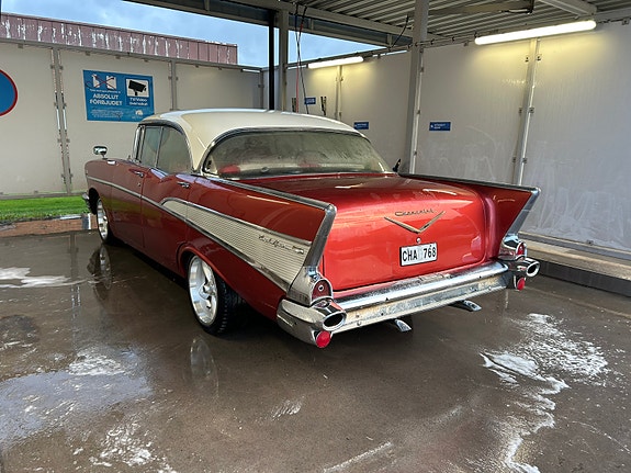 Chevrolet Bel Air 2 of 6