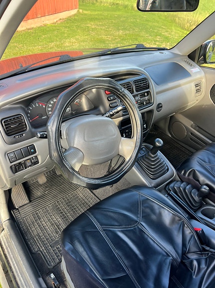 Suzuki Grand Vitara 6 of 11