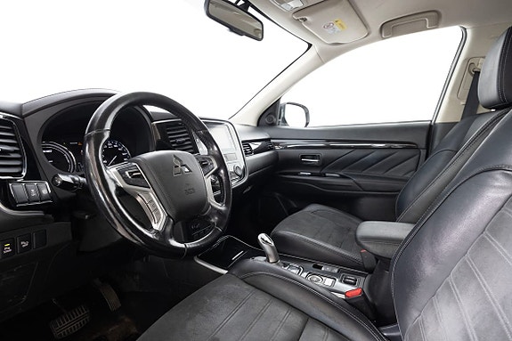 Mitsubishi Outlander 16 of 19