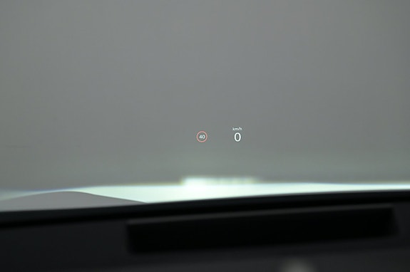 Polestar 4 8 of 27