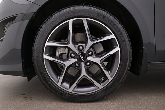 Kia Ceed 27 of 27