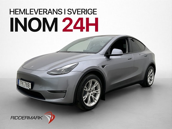 Tesla Model Y 4 of 30