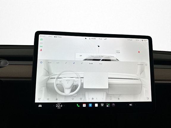 Tesla Model Y 23 of 30