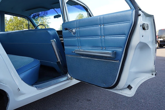 Chevrolet Impala 18 of 30
