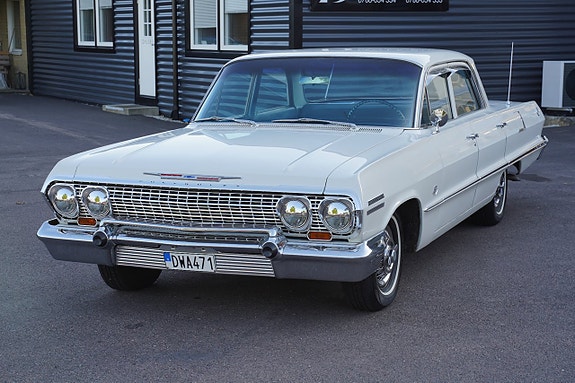 Chevrolet Impala 30 of 30