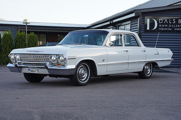 Chevrolet Impala 8 of 30