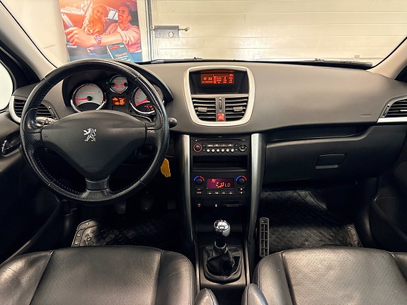 Peugeot 207 28 of 30