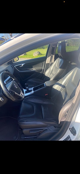 Volvo V60 4 of 4